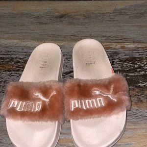 puma fuzzy slides